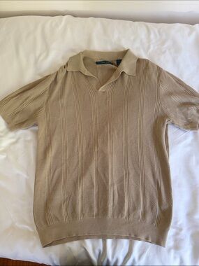 Classic Beige Knit Polo Short-Sleeve Shirt